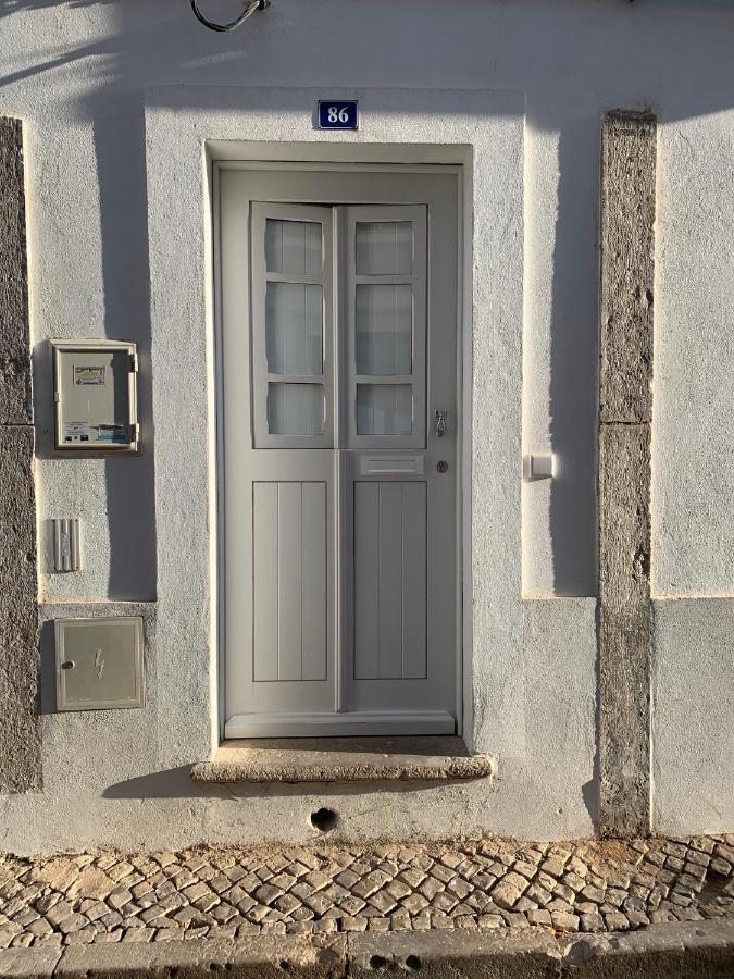 Stylish Townhouse With Gallery In The Heart Of Tavira For Two ตาวิรา ภายนอก รูปภาพ