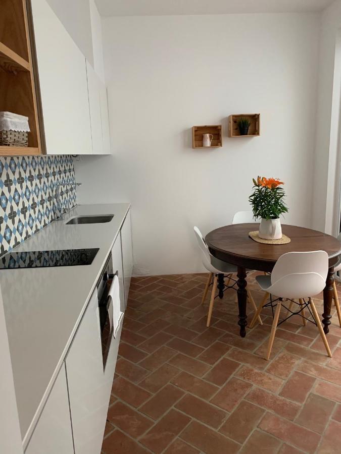 Stylish Townhouse With Gallery In The Heart Of Tavira For Two ตาวิรา ภายนอก รูปภาพ
