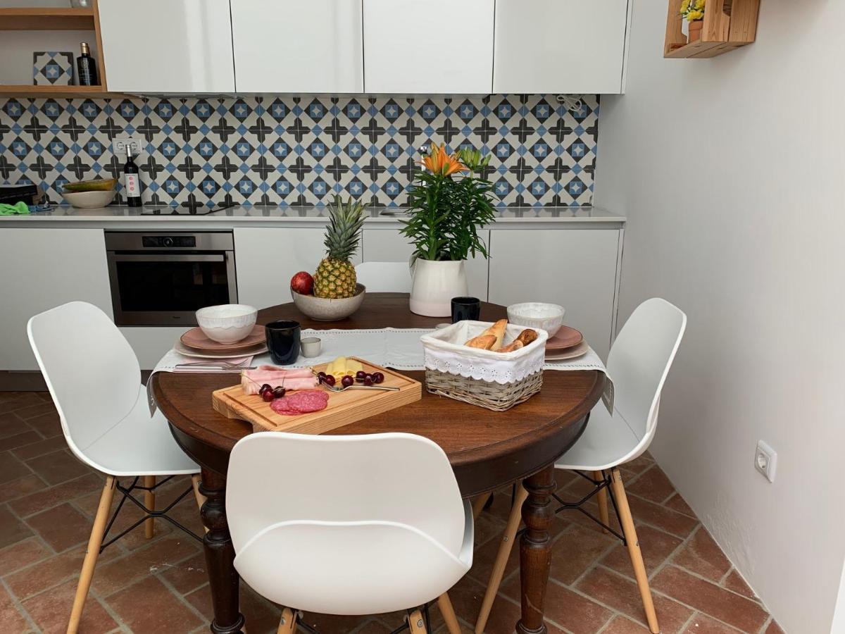 Stylish Townhouse With Gallery In The Heart Of Tavira For Two ตาวิรา ภายนอก รูปภาพ